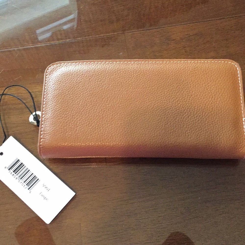 Madi Claire Leather Wallet in Taupe